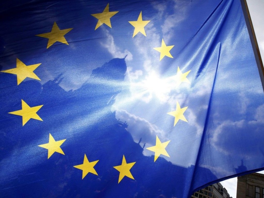 В ЕС анонсировали старт переговоров о членстве с Македонией