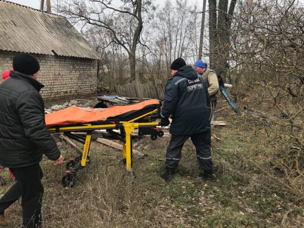 В Запорожской области мужчина погиб под грудой кирпичей собственного дома (ФОТО)