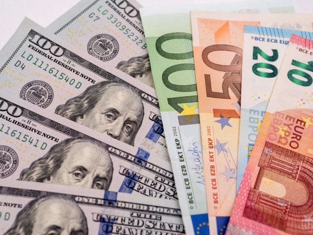 Экономист о том, что украинцы нарастили вывод валюты за границу впятеро: эта цифра может еще увеличиться