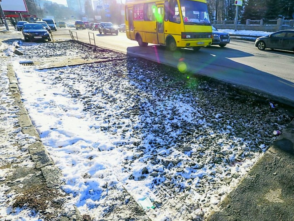 В Киеве сегодня ограничат движение по Северному и Южному мостам