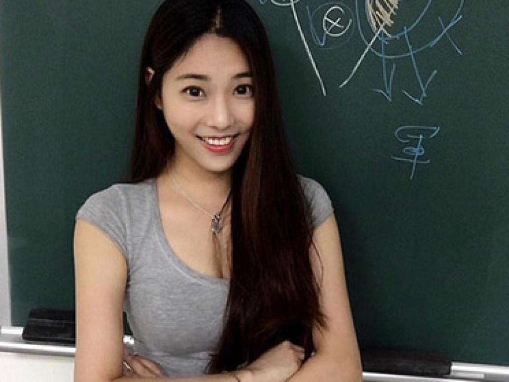 «Самую красивую учительницу» обнаружили на Тайване (ФОТО)