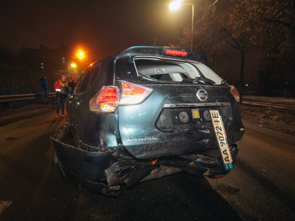 Неадекват на Kia влетел в Nissan на Борщаговской в Киеве (ФОТО, ВИДЕО)