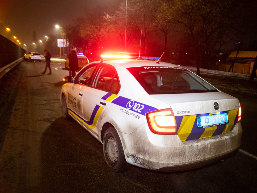 Угрожал копам изнасилованием: В Киеве пьяный водитель Kia протаранил Nissan и хотел сбежать (ФОТО, ВИДЕО)