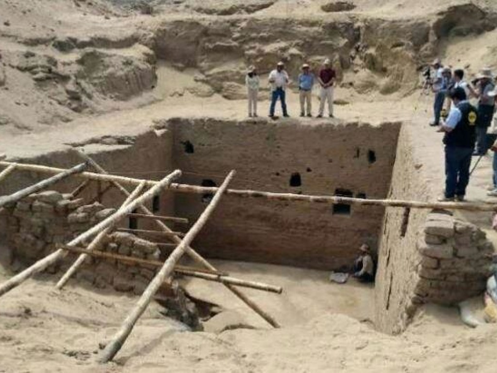 В Перу археологи обнаружили гробницу инков