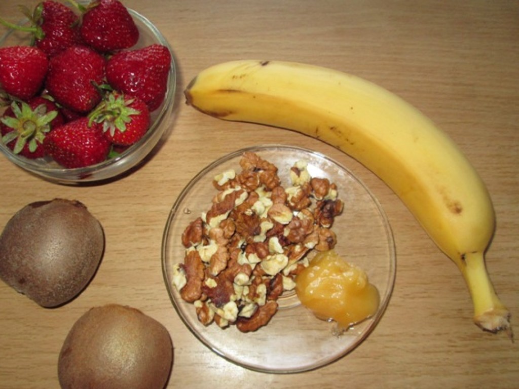 Врач: на бананы тянет при болезнях сердца, а на орехи – при нехватке витаминов