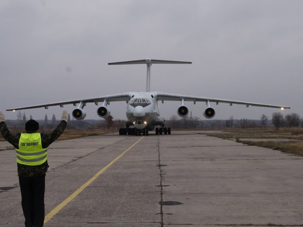 Омелян анонсировал появление нового международного аэропорта в Украине