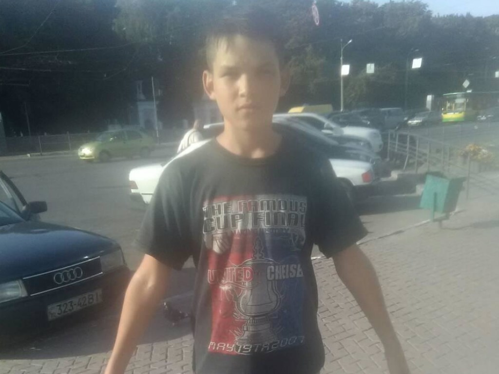 Ушел и не вернулся: в Виннице разыскивают 15-летнего школьника (ФОТО)