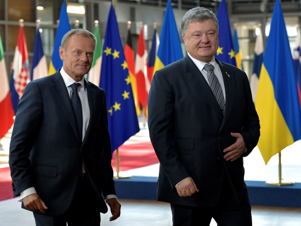 Туск едет с визитом в Киев: проведет встречу с Порошенко и Гройсманом