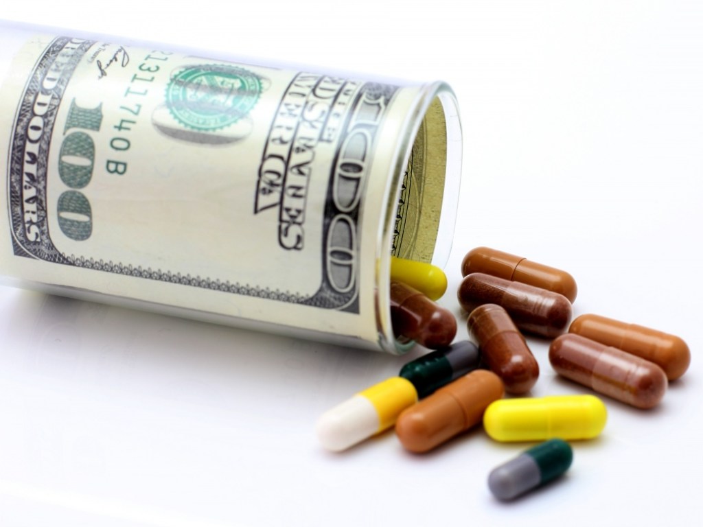 Налоги и инфляция: Эксперт объяснил подорожание медпрепаратов «домашней аптечки»