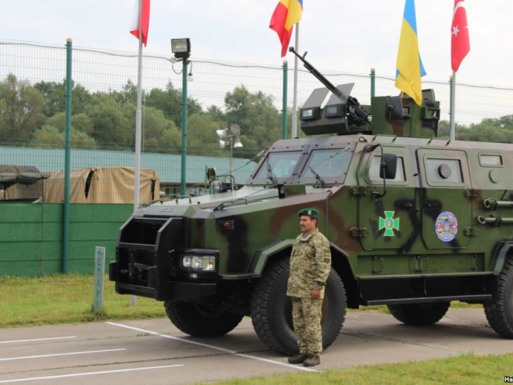 В Раду внесли законопроект о допуске иностранных войск на территорию Украины