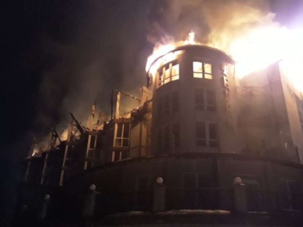 На Львовщине произошел масштабный пожар в отеле