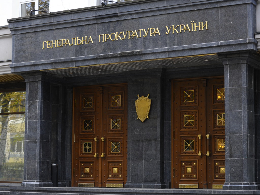 ГПУ начала расследовать хищения в ВСУ ради дискредитации политических конкурентов Порошенко &#8212; политолог