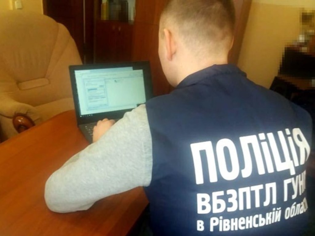 Полицейские разоблачили четыре крупных порностудии в двух городах Украины (ФОТО, ВИДЕО)