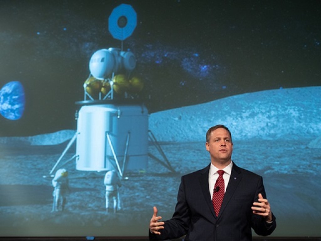В NASA рассказали о стратегии освоения Луны (ВИДЕО)