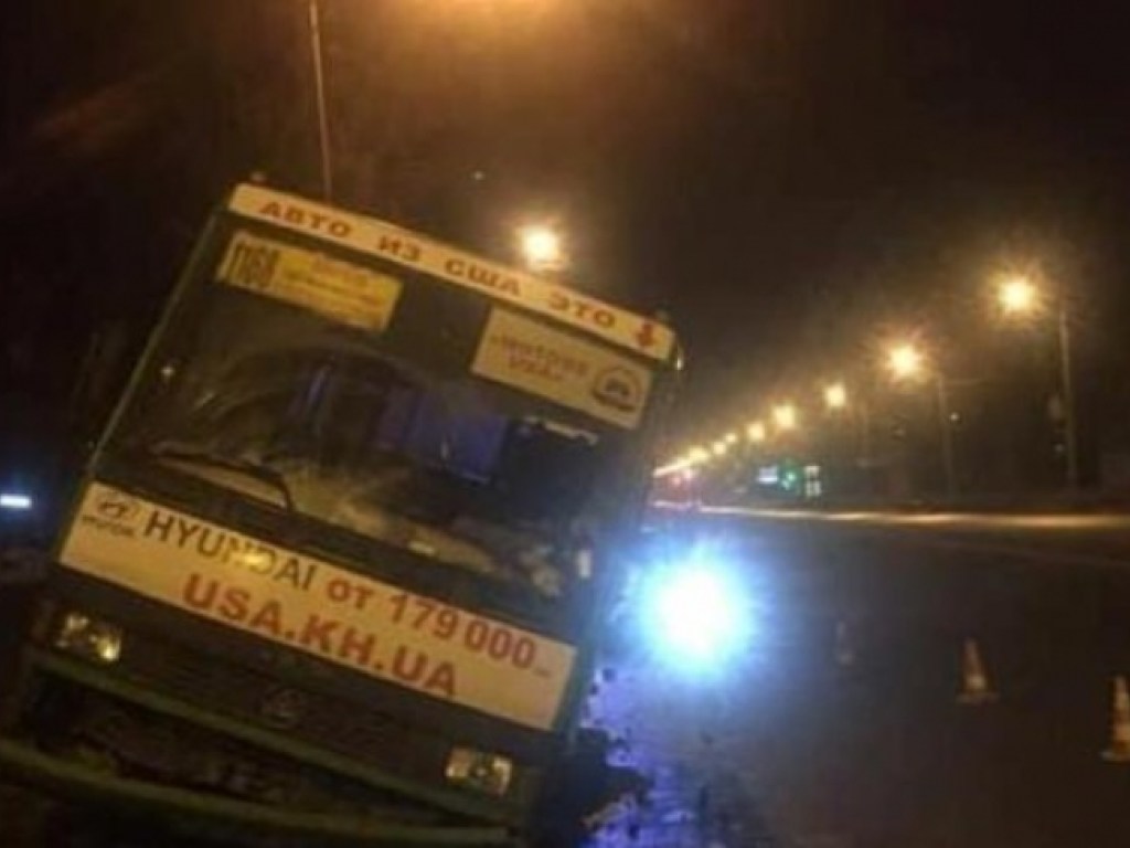 В Харькове водитель маршрутки во время поездки потерял сознание