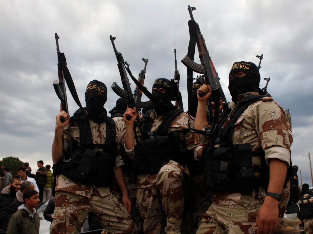 Сирия не сможет в одиночку справиться с разрозненными формированиями ИГИЛ – арабский политолог