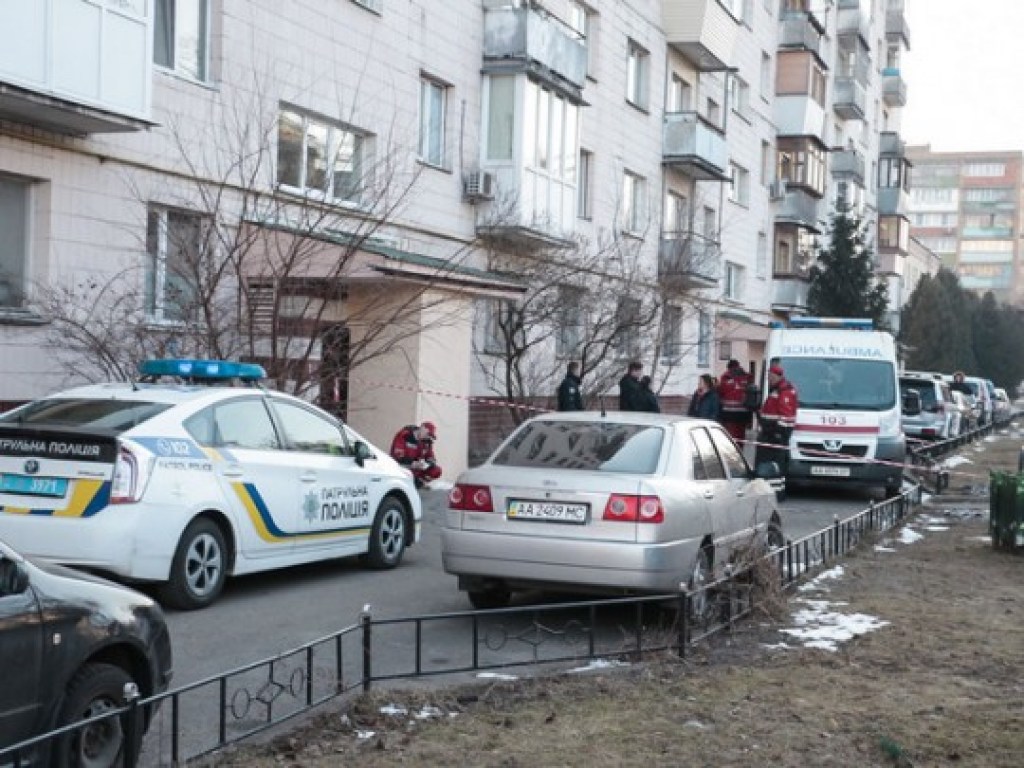Выпал из окна многоэтажки: в Киеве погиб 15-летний подросток (ФОТО, ВИДЕО) 