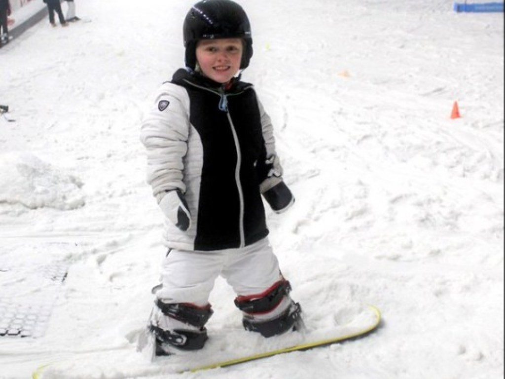 14-летняя британка с ампутированными конечностями покоряет сноуборд (ФОТО)