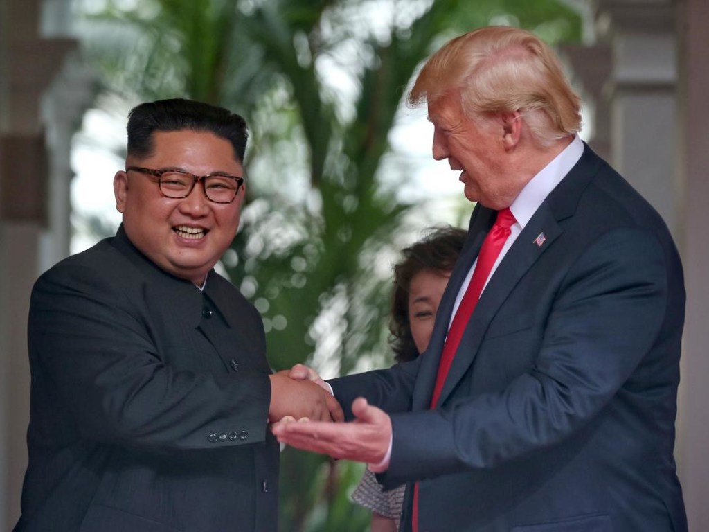 Во Вьетнаме Трамп и Ким Чен Ын могут закончить войну на Корейском полуострове