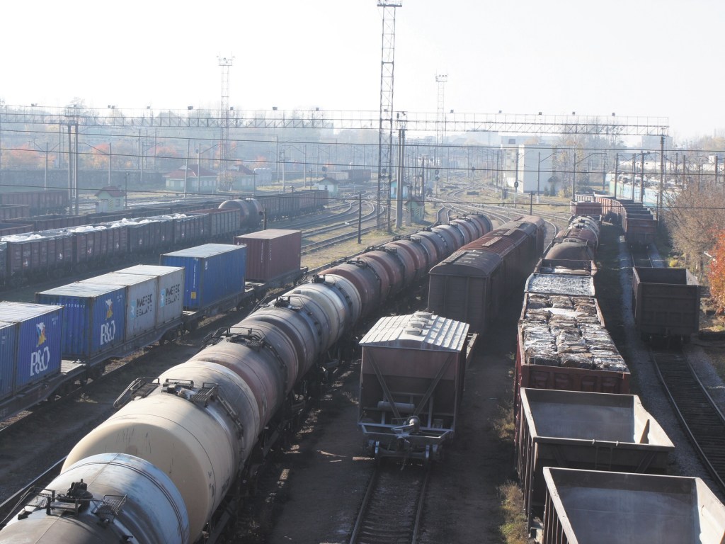 За пять лет объем грузоперевозок на железной дороге сократился почти на 30% &#8212; эксперт