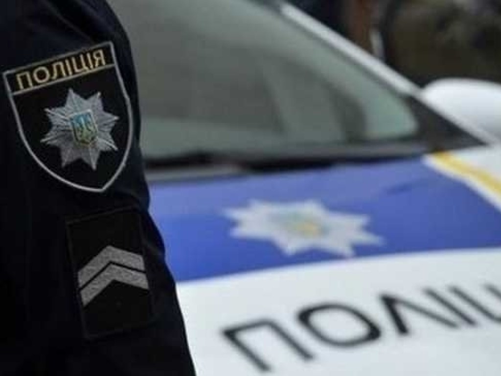 Возле банка в центре Киева ограбили женщину, введен план «Перехват»