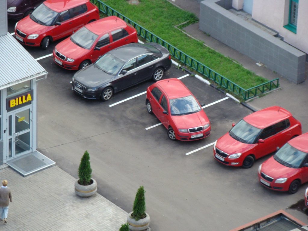 Киевлянам показали схему, по которой они сами могут наказать водителя за неправильную парковку