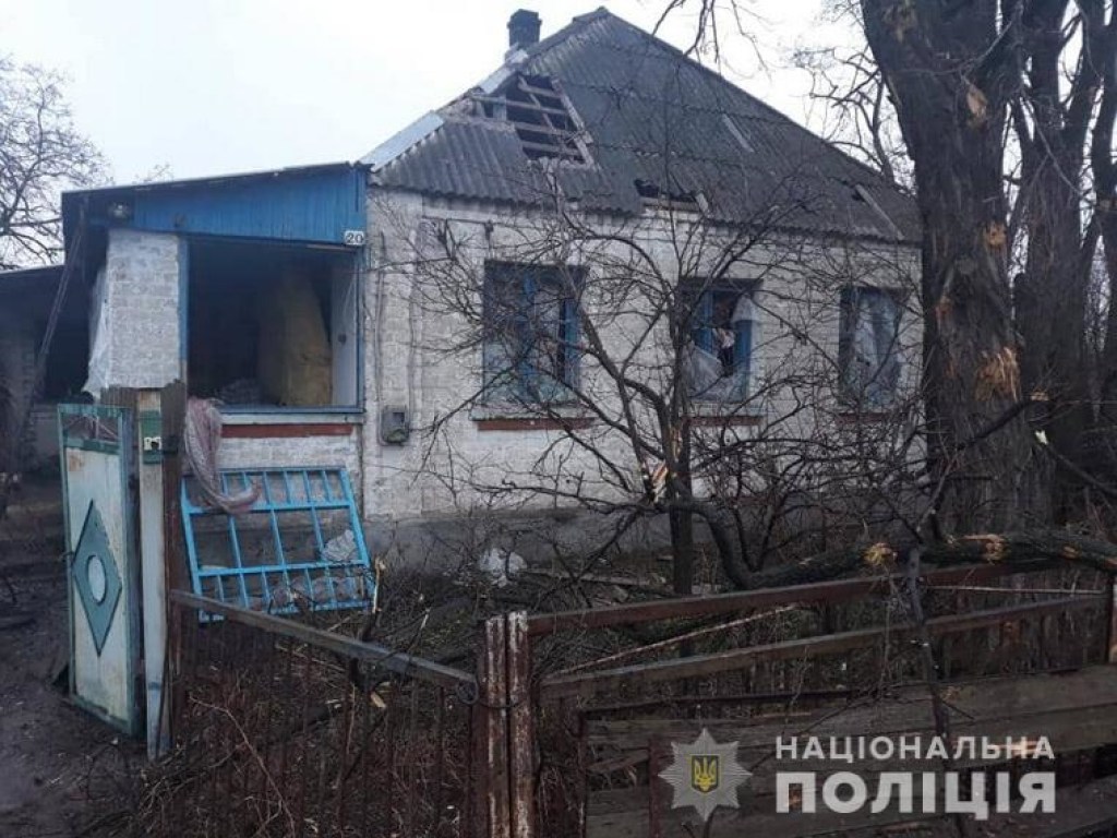На Луганщине село попало под минометный обстрел (ФОТО)