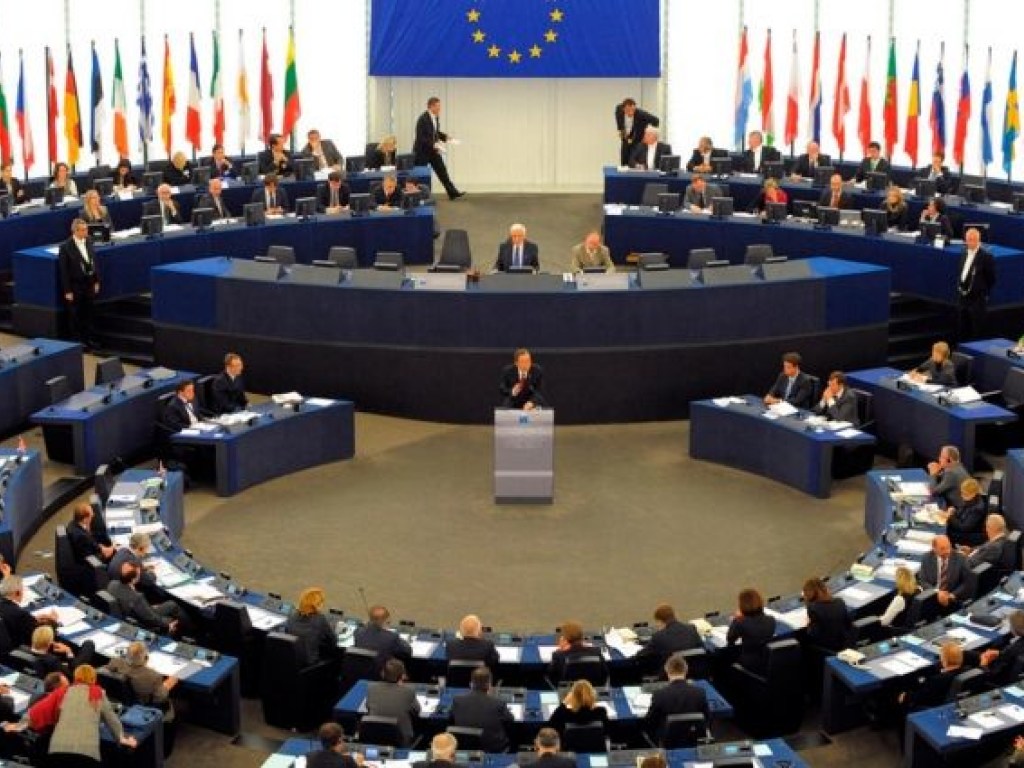 ЕС продлил санкции против Януковича и 11 его соратников