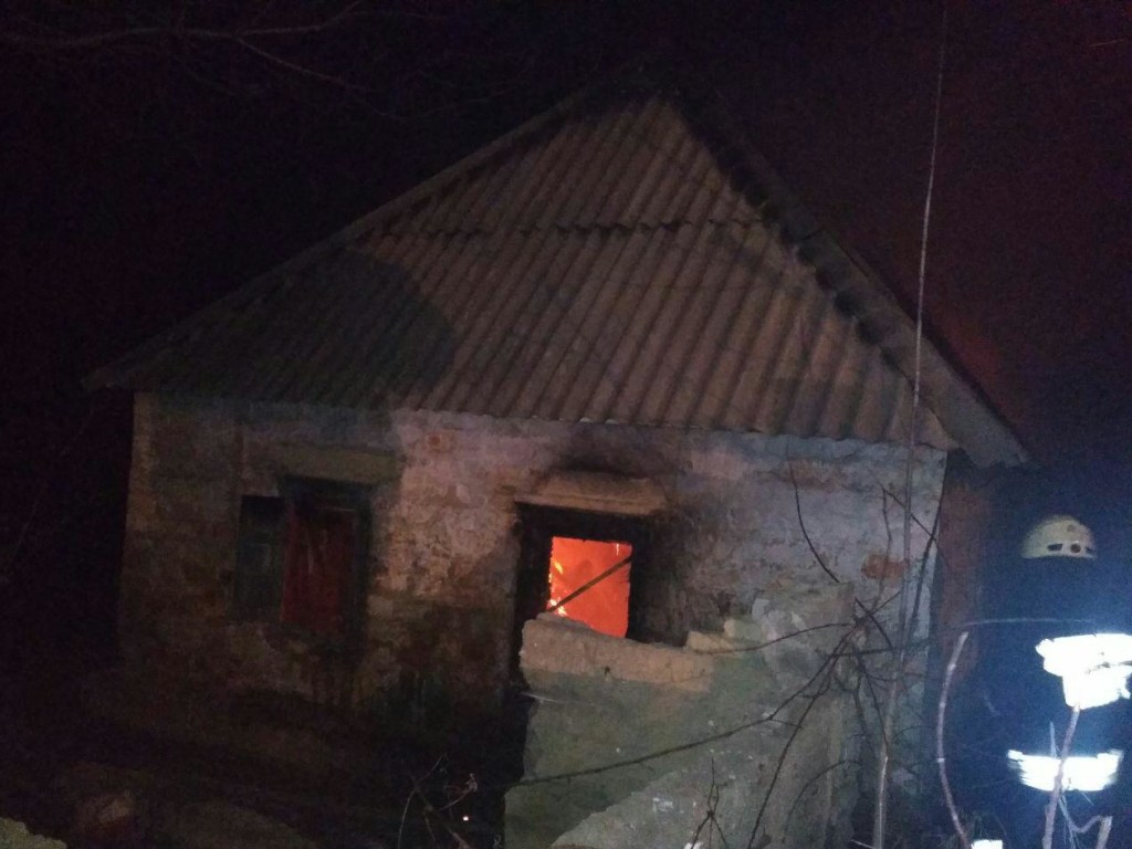 В Днепре сгорел частный дом (ФОТО)