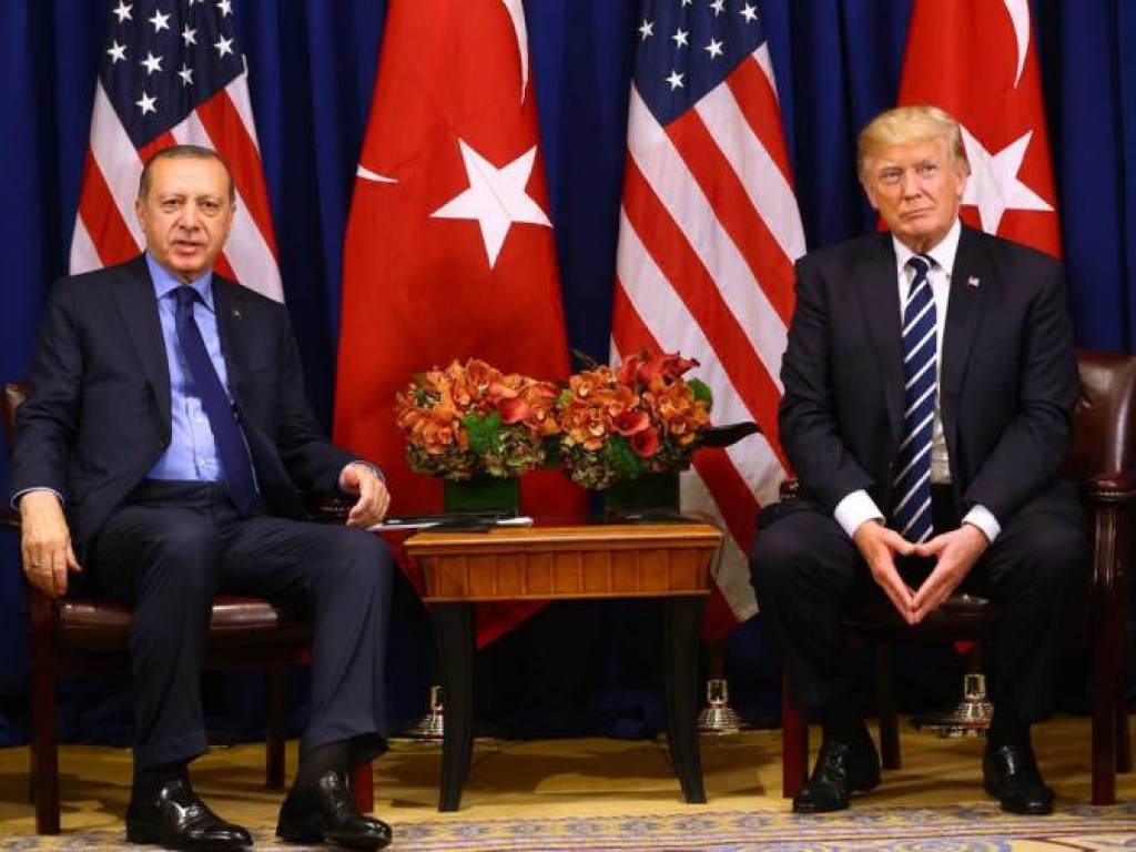 Анкара может ввести ответные санкции против Вашингтона – турецкий политолог
