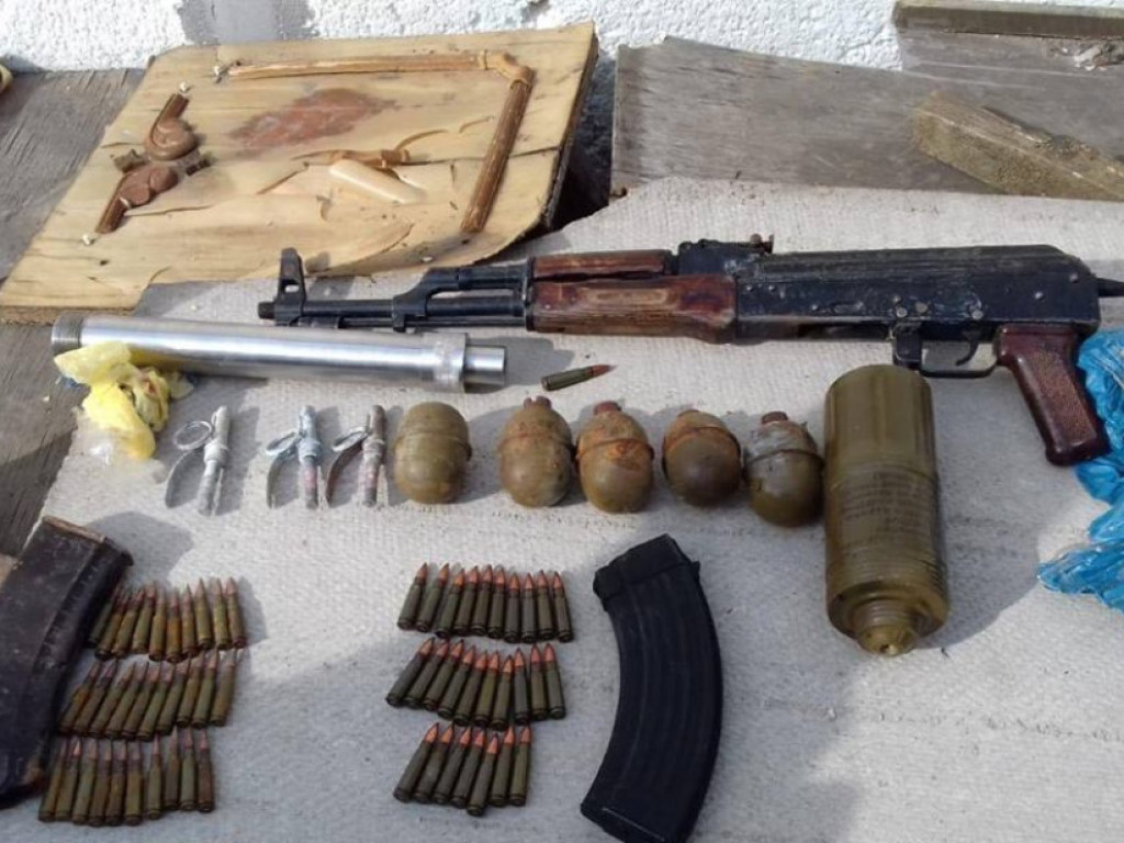 У 43-летнего жителя Одесской области обнаружили арсенал оружия