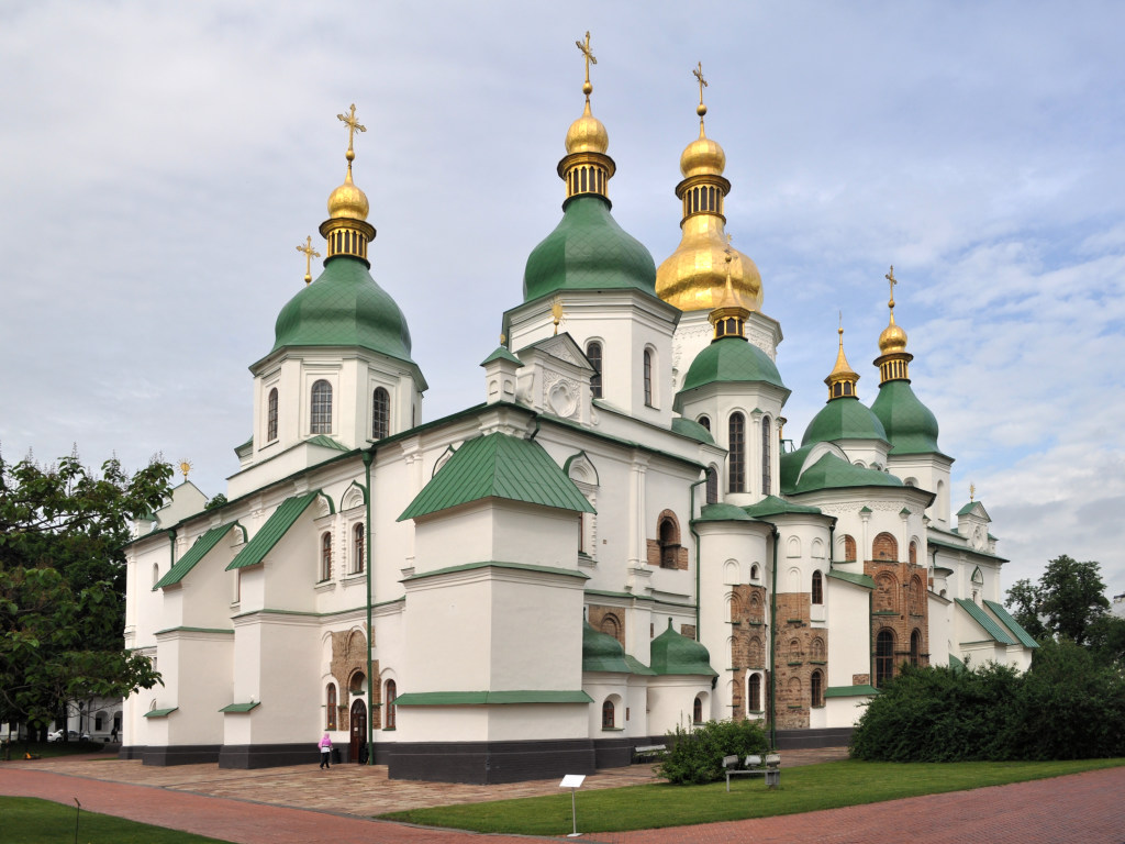 В Киеве в Софийском Соборе отменят богослужения: названа причина
