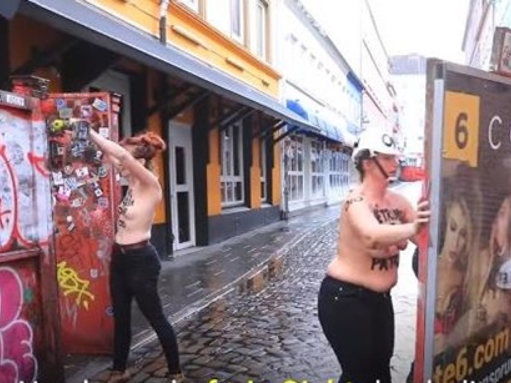 Полуголые активистки Femen утроили беспредел в Гамбруге (ВИДЕО)