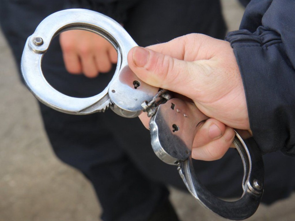 Применяли сильнодействующие препараты: в Киеве бандиты притворялись таксистами и грабили пассажиров