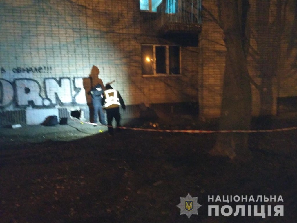 В квартире в Харькове нашли два трупа (ФОТО)