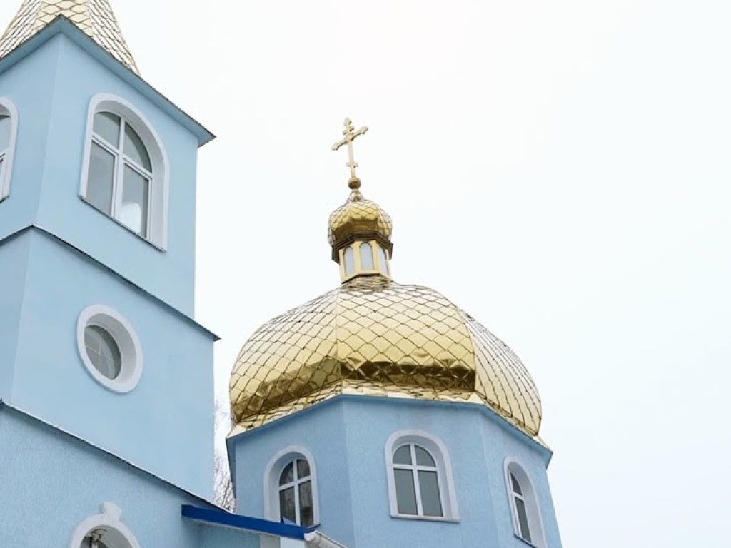 УПЦ или ПЦУ: В Ровненской области вспыхнули страсти из-за сельской церкви (ВИДЕО)
