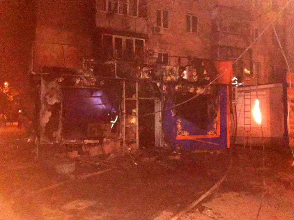 В Одессе сгорел игорный зал в жилом доме (ФОТО)