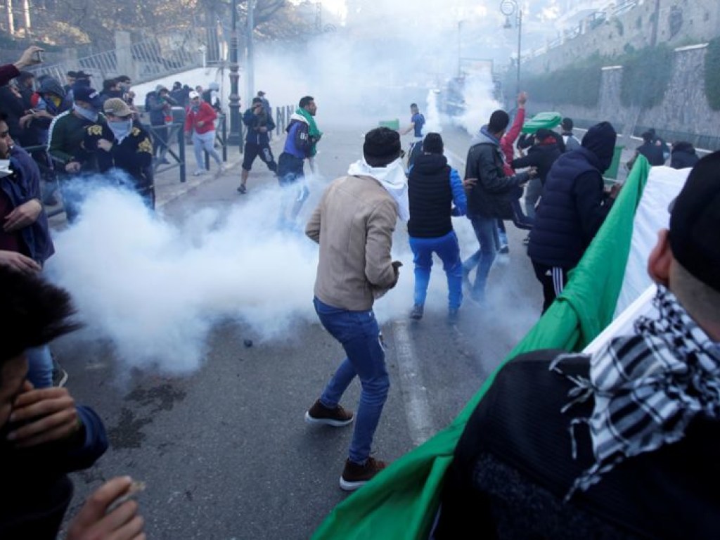Протесты в Алжире не перерастут в новую «арабскую весну» &#8212; эксперт
