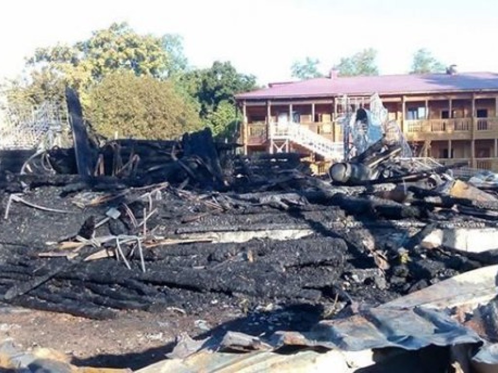 Пожар в лагере «Виктория»: эксперты нашли грубые нарушения при строительстве деревянного корпуса