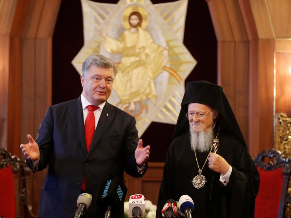 Соглашение между Порошенко и патриархом Варфоломеем носит характер меморандума &#8212; юрист