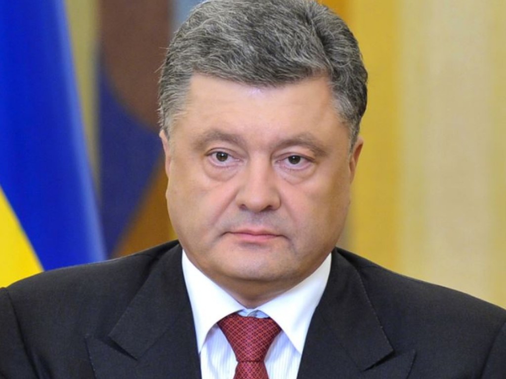 Президенту Порошенко пытаются остановить рост рейтинга фейковыми фото и компроматом, &#8212; политолог