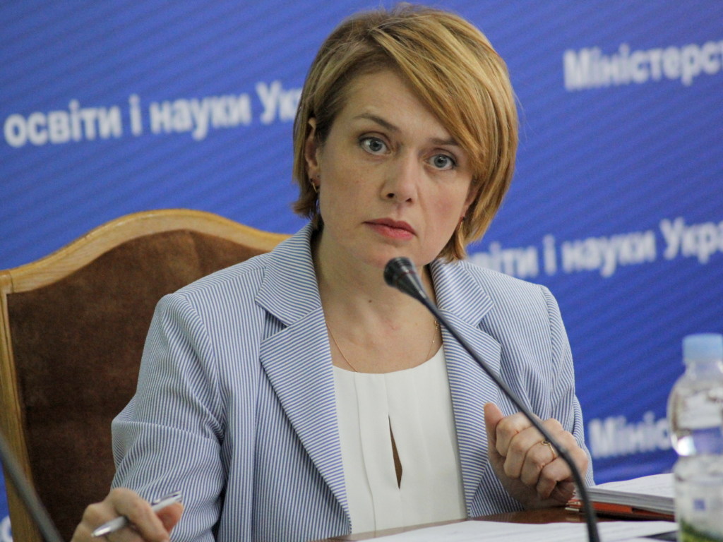 В феврале глава Минобразования Гриневич получила 54 тысячи гривен зарплаты