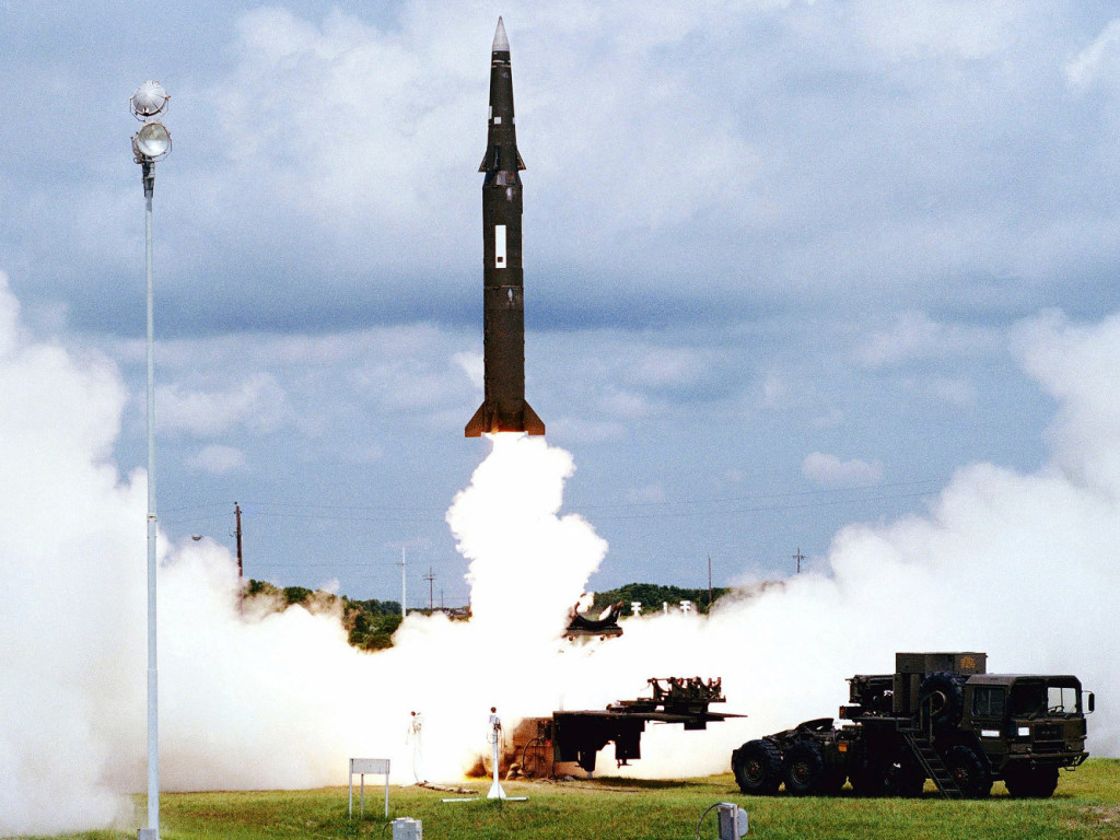 США назвали примерную дату тестирования ракет средней дальности