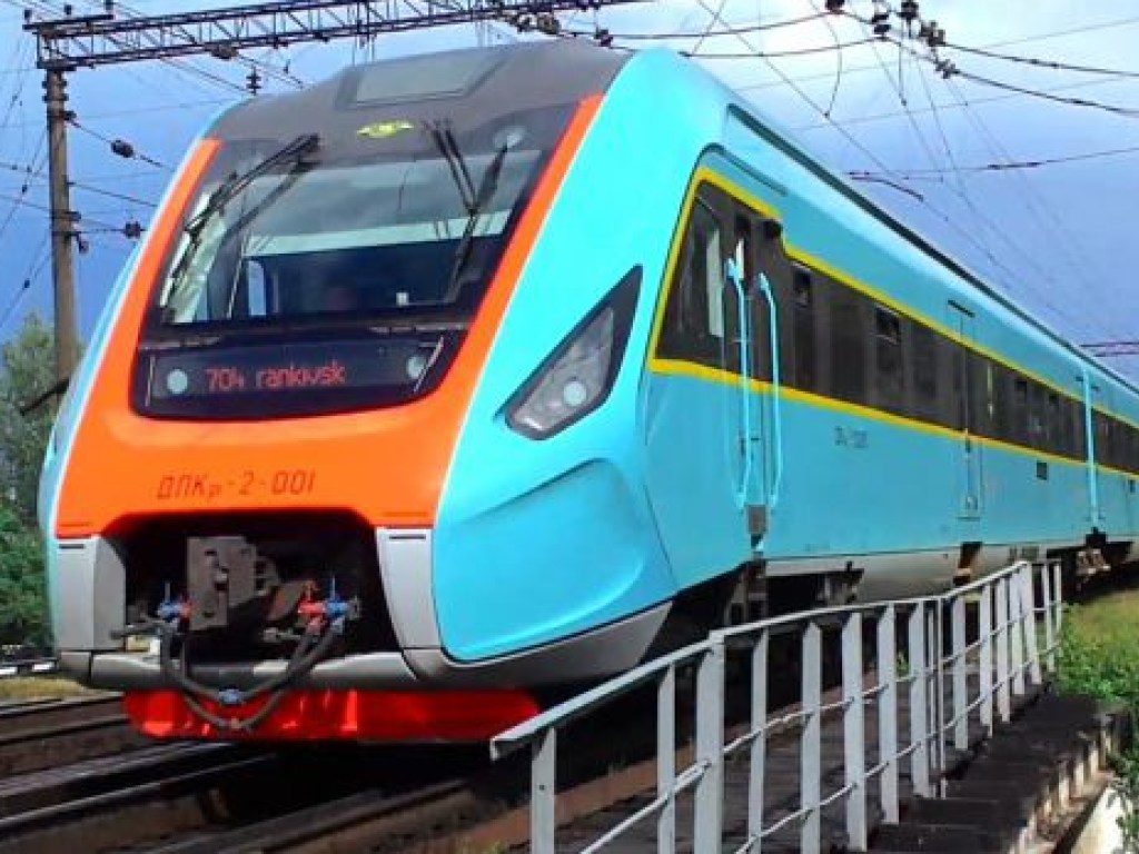 В этом году между Киевом и Борисполем начнет курсировать дизельный поезд (ФОТО)