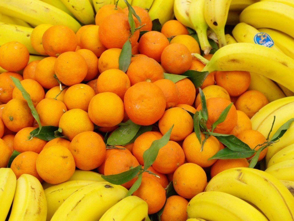 Цитрусовые и бананы стали более доступны на украинском рынке из-за укрепления гривны – эксперт