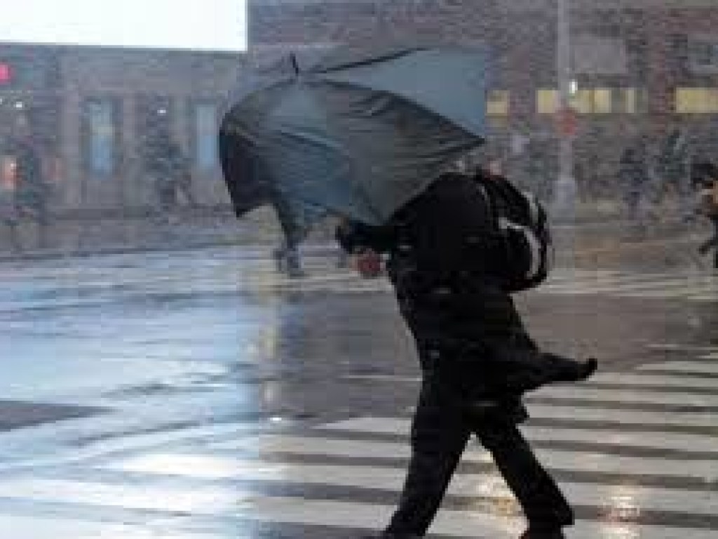 «Гидрометцентр» объявил штормовое предупреждение на 16 марта 