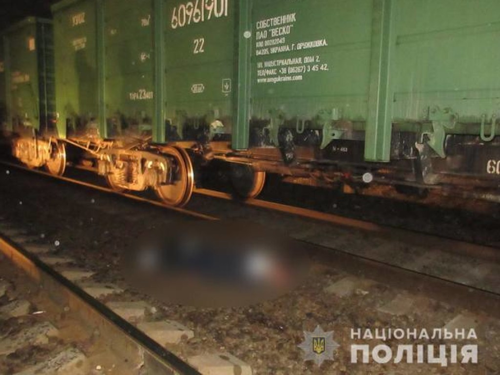 На Харьковщине поезд насмерть сбил мужчину (ФОТО)
