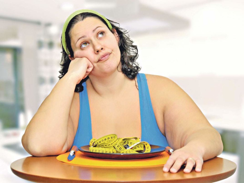 Как сбросить вес без диет и мучений: 5 необычных лайфхаков для легкого похудения