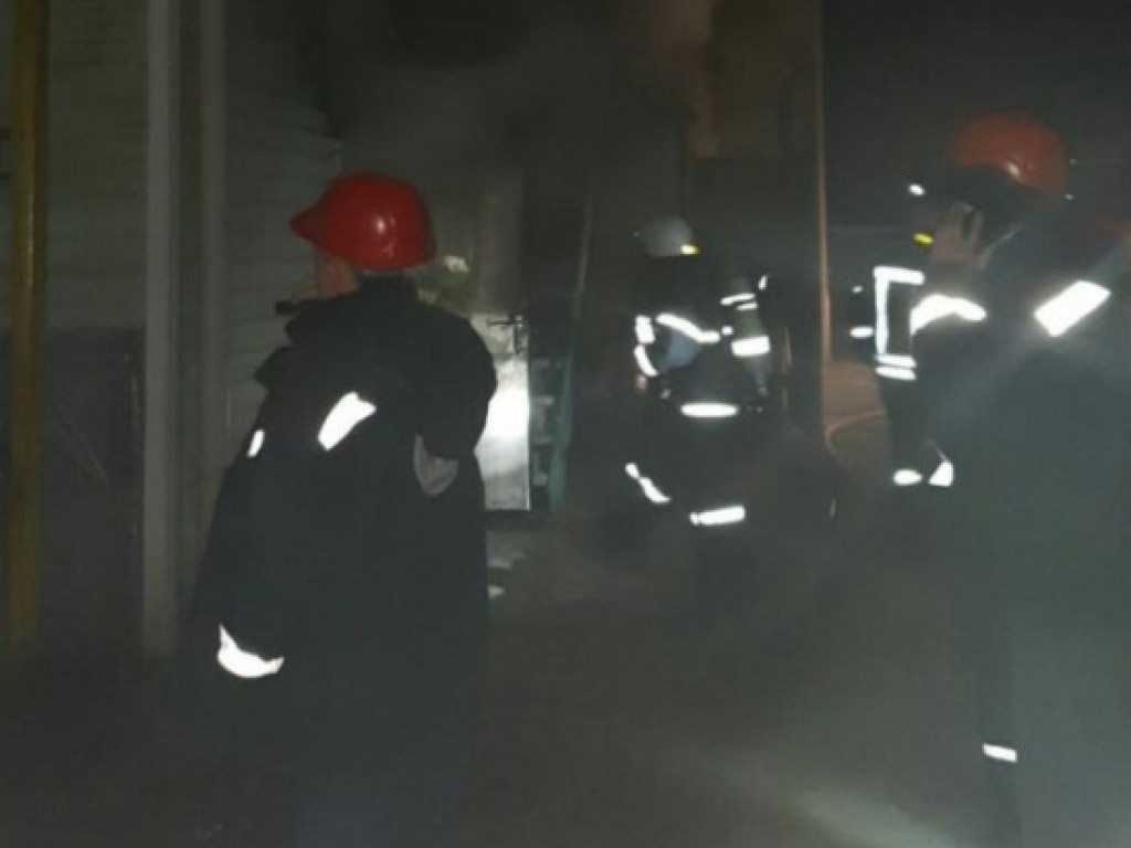 При пожаре в сауне Николаева пострадал охранник (ВИДЕО)