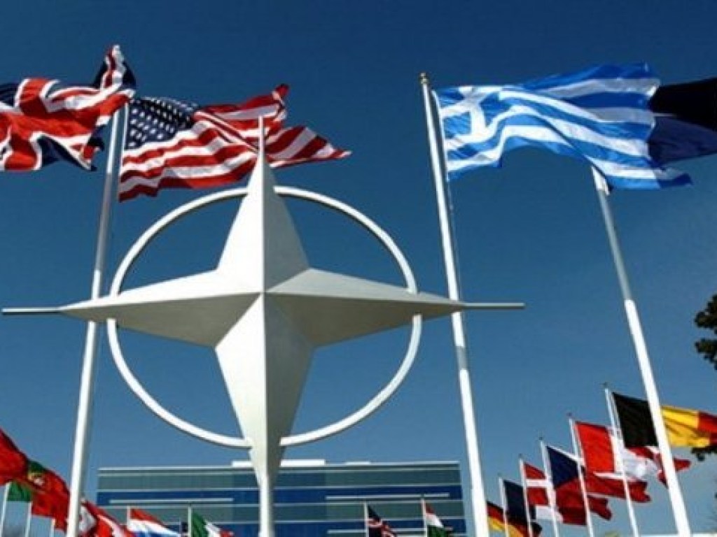 В НАТО призвали Россию вернуть Крым Украине